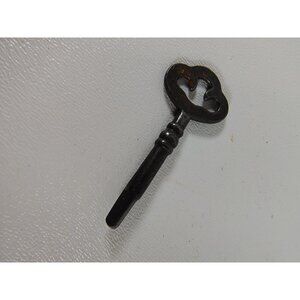 Vintage Sewing Machine Treadle Key 3 Sided Triangle Tip Drawer Cabinet Key